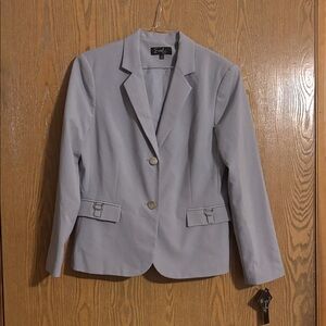 Emilys NWT Women’s Light Gray Blazer Size 10 & Washable
